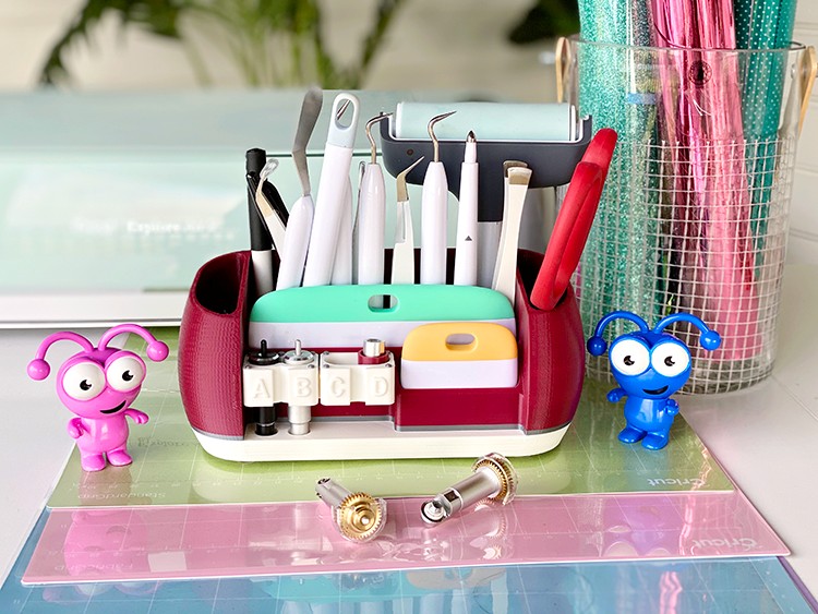 Best Tools and Accessories for Adhesive Vinyl Projects