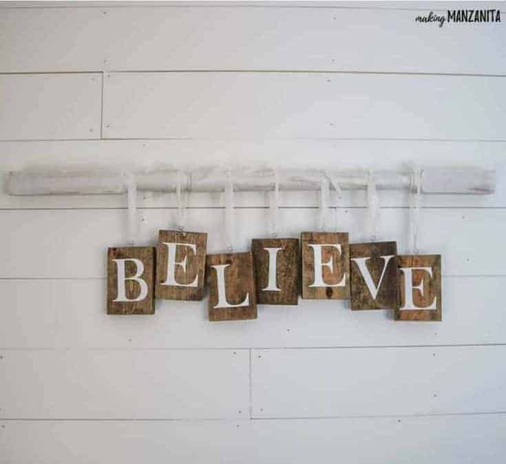 wood decor signs for Christmas