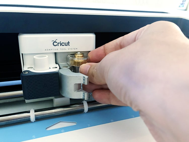 How to change Cricut Blades