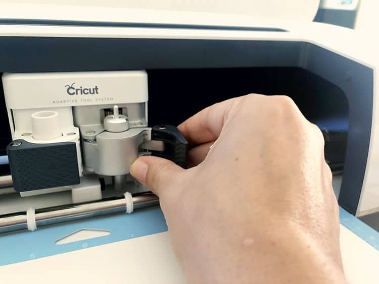 How to change the blade on a Cricut Maker machine