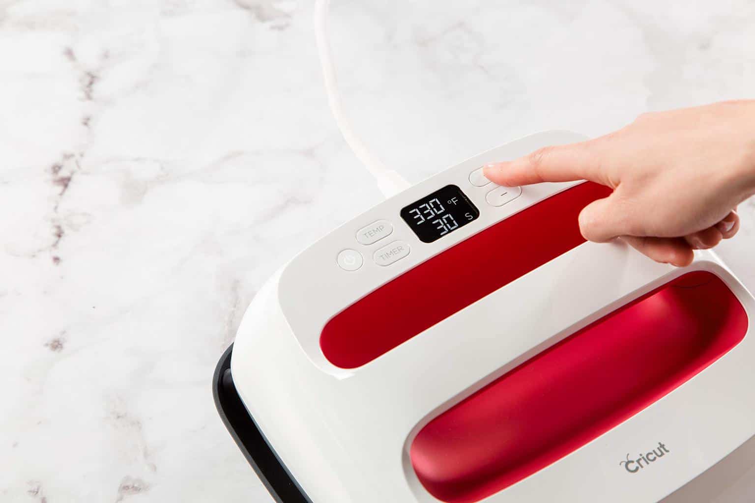 Cricut EasyPress 2 vs. Heat Press Machines