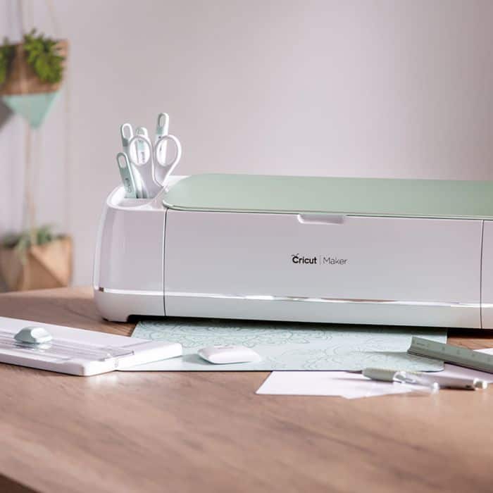 Cricut Maker vs Silhouette Cameo 3