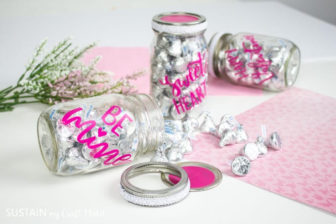 Cricut-Valentines-DIY-Candy-Jar-10