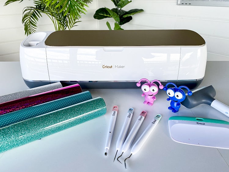 What can a Cricut Maker do