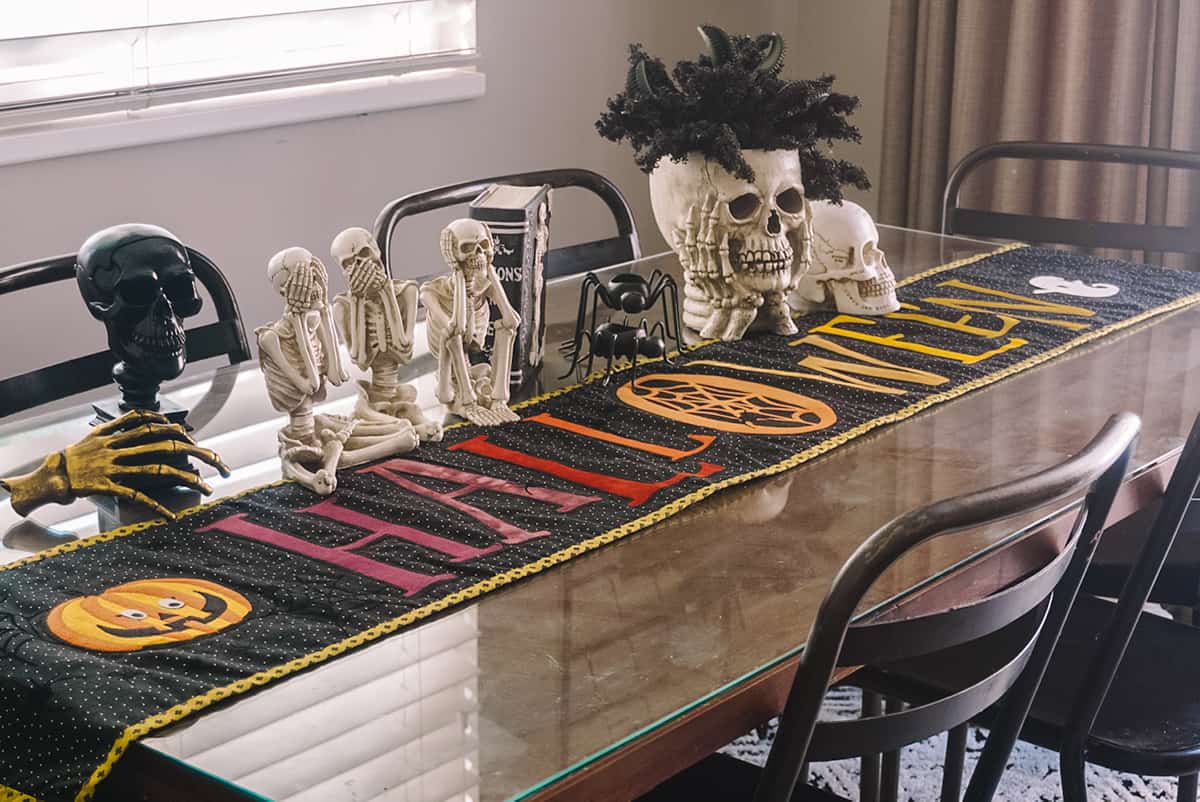 DIY Halloween Table Runner