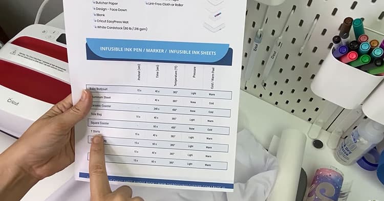 Cricut-Cheat-Sheet-Book-Temperature-Page