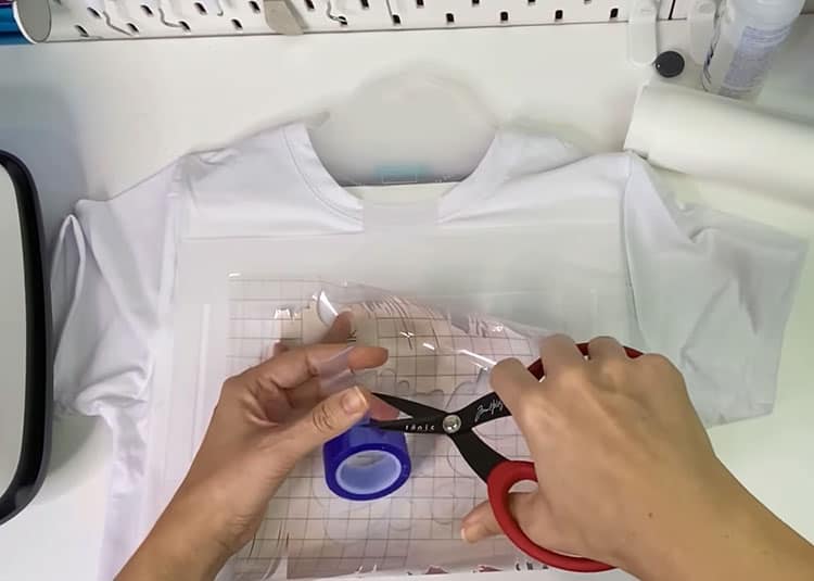 applying-infusible-ink-to-a-shirt