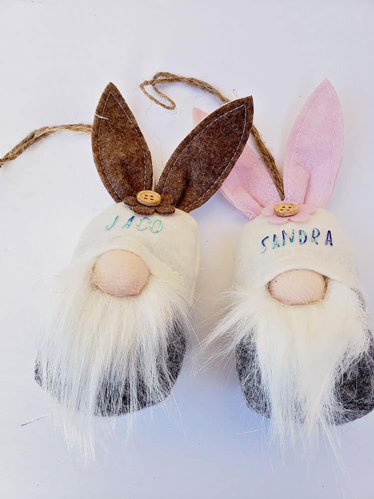 Easter-Gnomes-with-Personalized-names