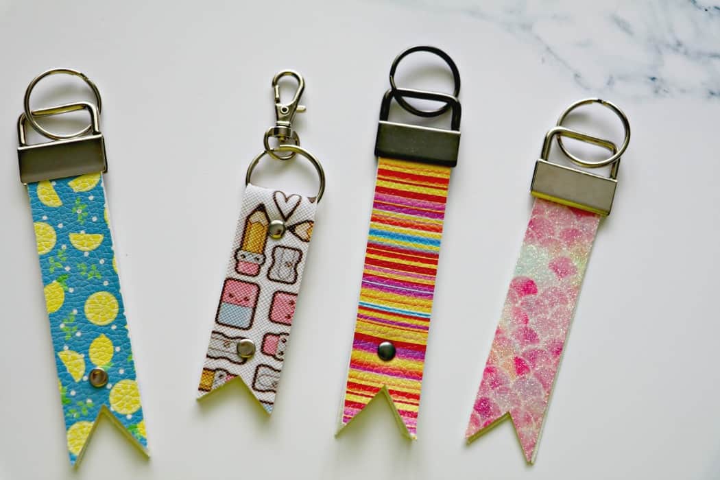 How-to-make-faux-leather-keychains-Cricut