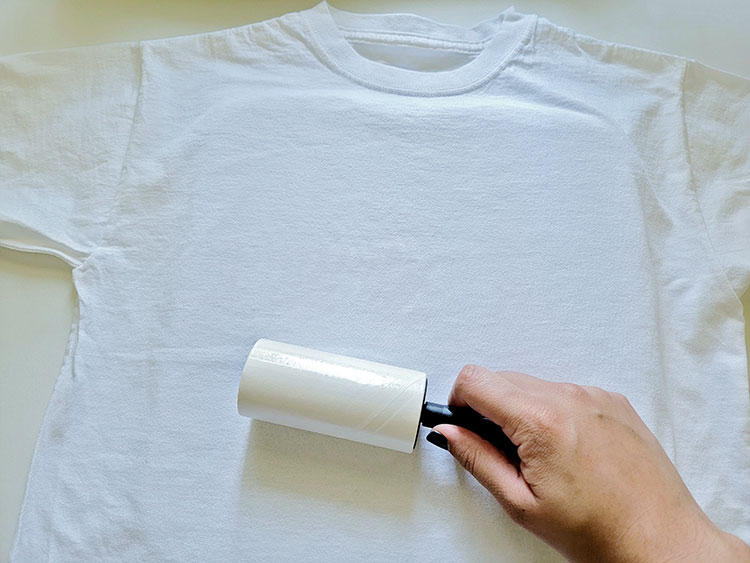Prepare your tshirt before pressing with lint roller