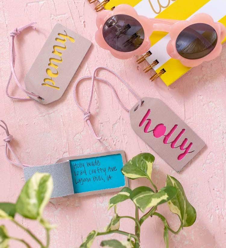 Cricut no sew leather--luggage tags 