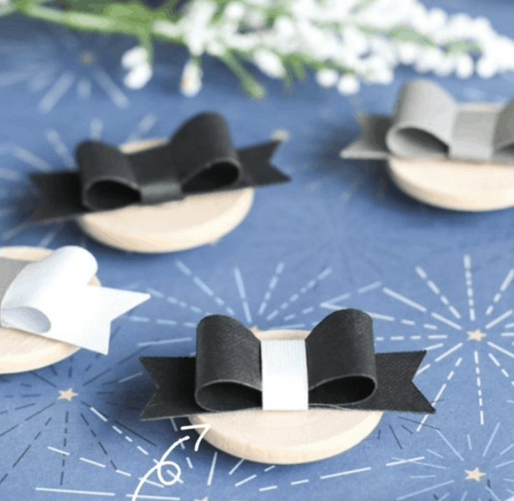 Paper Bow Magnets