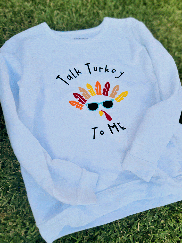 Cricut-Thanksgiving-Sweater