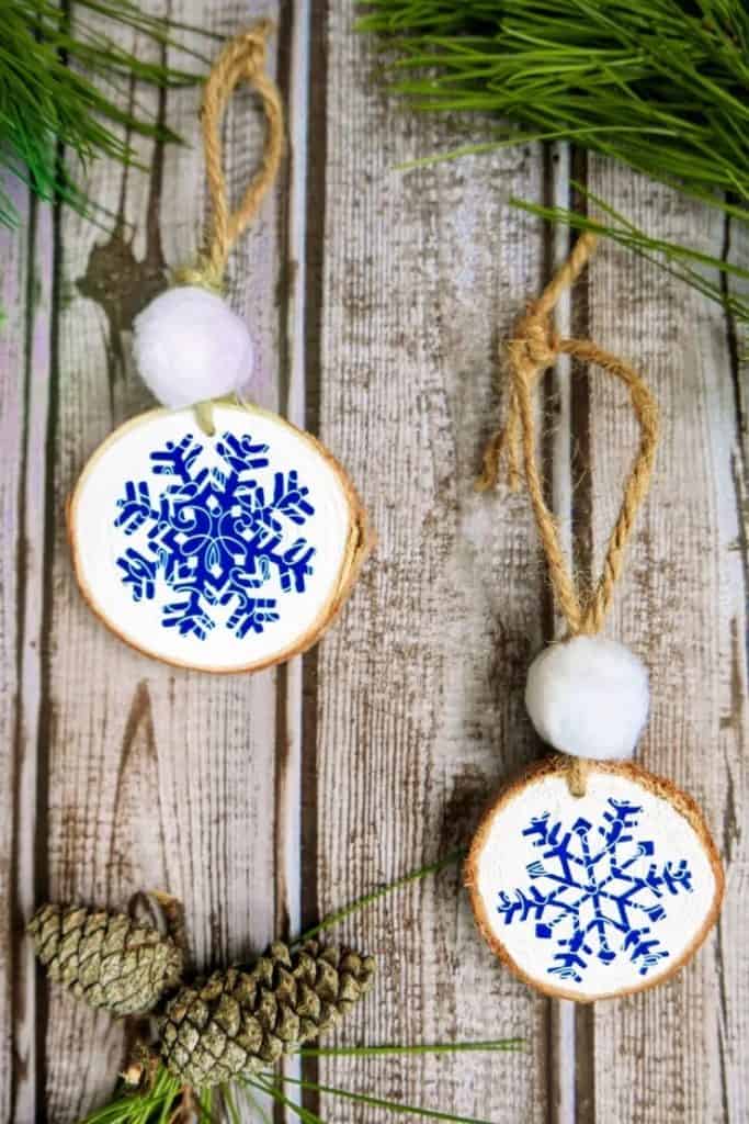 snowflake_wooden_discs