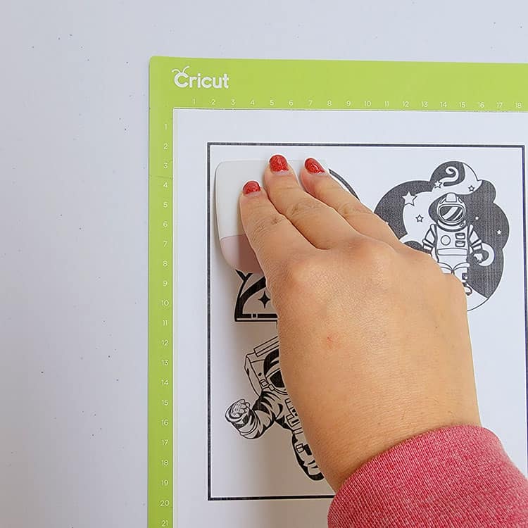 Sticker-sheet-on-green-cricut-mat