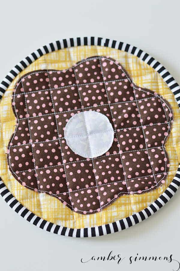Frosted Donut Hot Pad with Cricut Maker