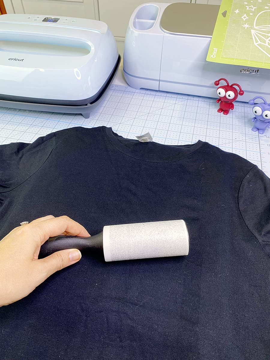 Pressing your t-shirt- Use a Lint Roller