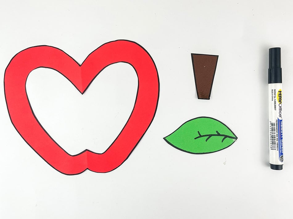 Apple Suncatcher Craft for Kids step 2