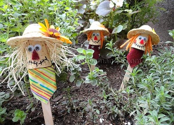 Craft Stick Scarecrows by crafts by amanda