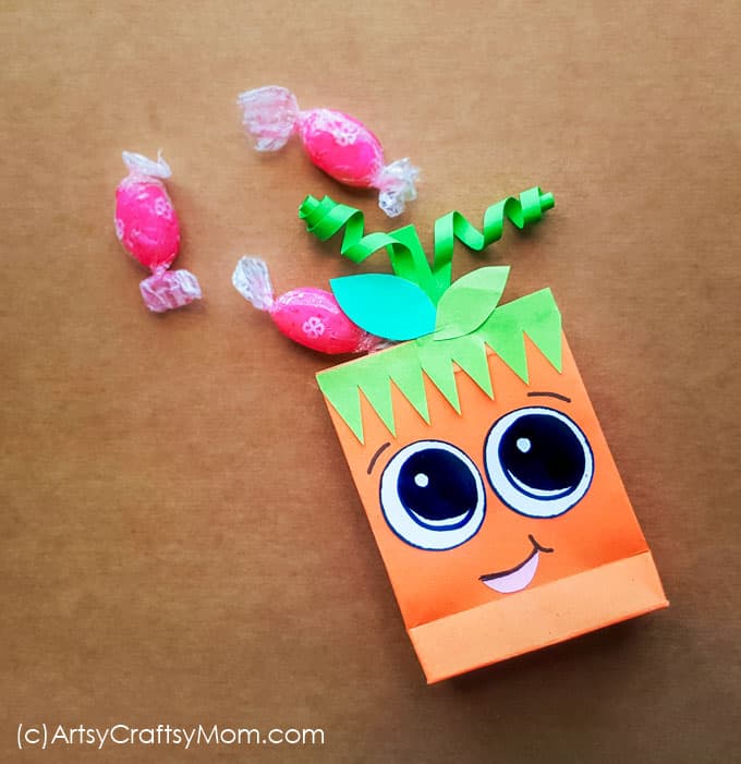 DIY Pumpkin Treat Bags for Halloween by Artsy Craftsy Mom