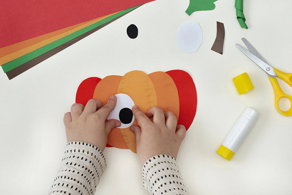 Happy Fall Pumpkin Craft for Kids Step 4