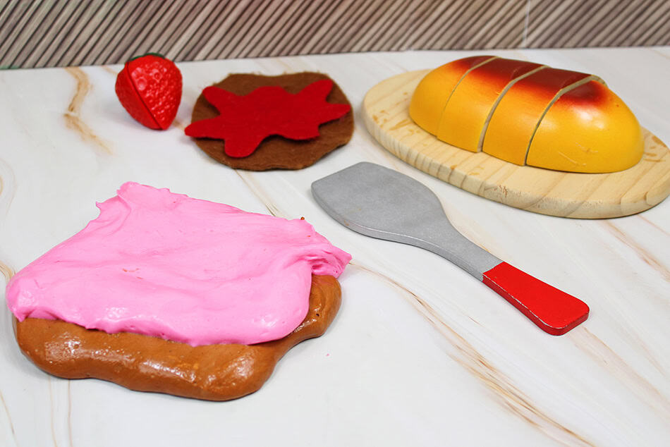 How to make fluffy slime with peanut butter and jelly theme