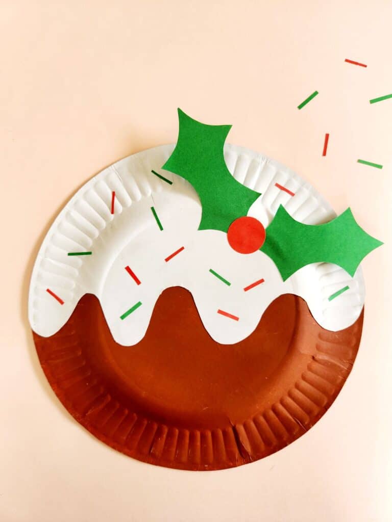 Paper Plate Christmas Pudding Craft by a Few Small Adventures