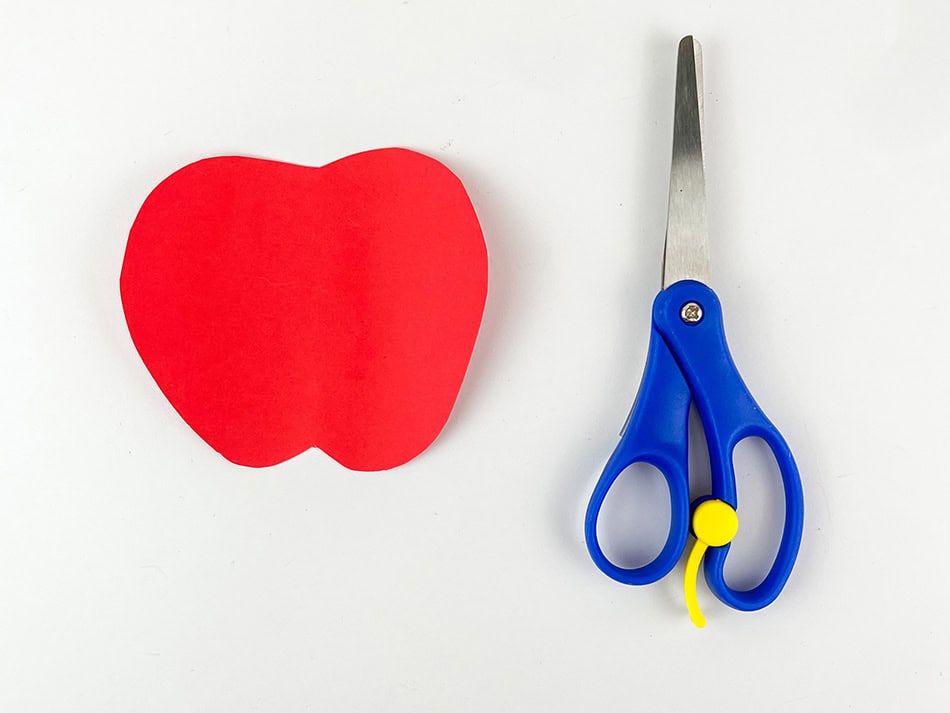 Pipe Cleaner Apple Craft with Worm for Kids Step 1