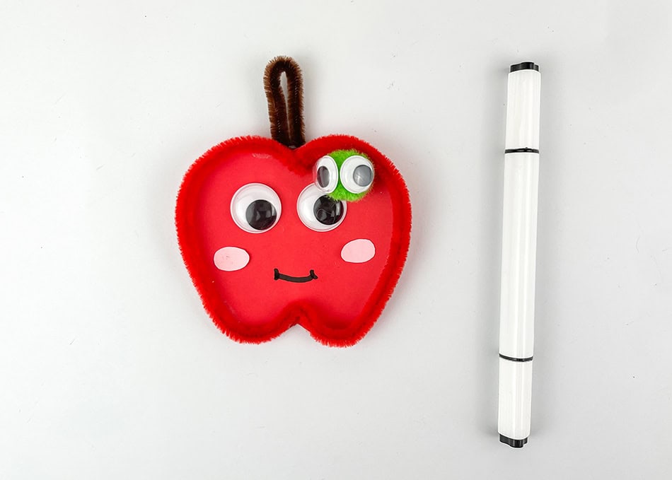 Pipe Cleaner Apple Craft with Worm for Kids Step 7