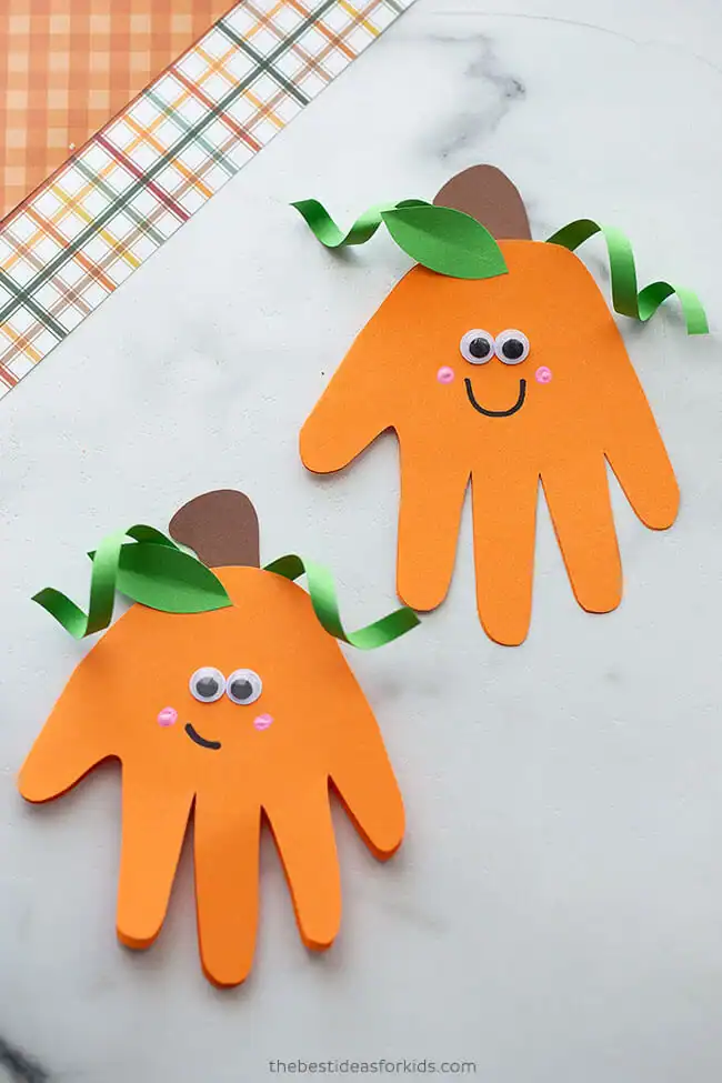Pumpkin Handprint by the best ideas for kids