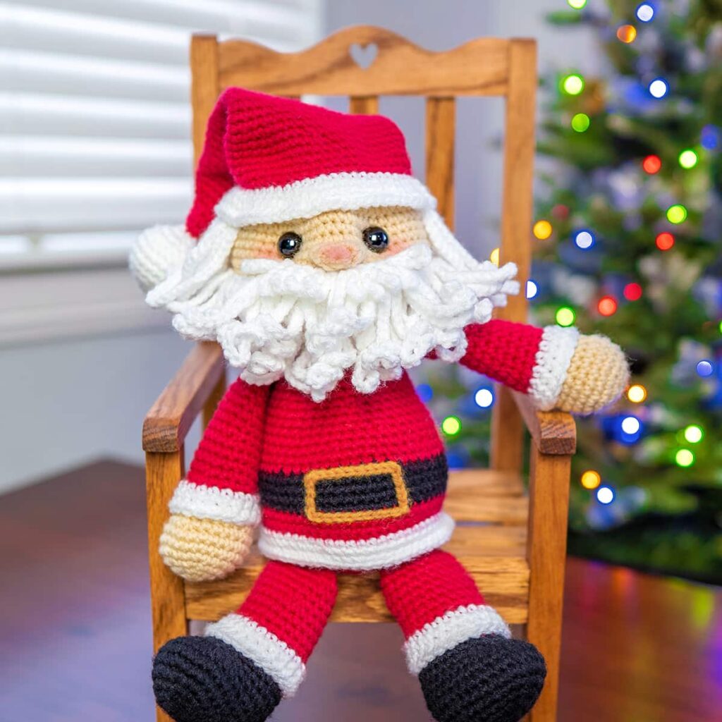 Santa Amigurumi Crochet Pattern by Jess Huff