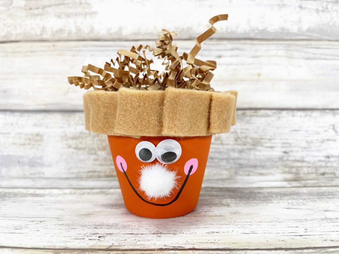 thumbnail image 2 of Pumpkin Button Frame Craft Kit - Make 12 Halloween & Fall Decor Projects 2 of 14
