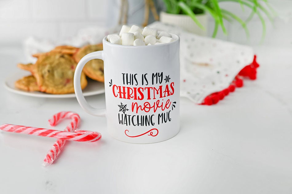 Cricut Christmas Vinyl Mug Tutorial