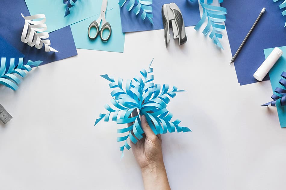 DIY 3D Paper Christmas Snowflake Craft Tutorial