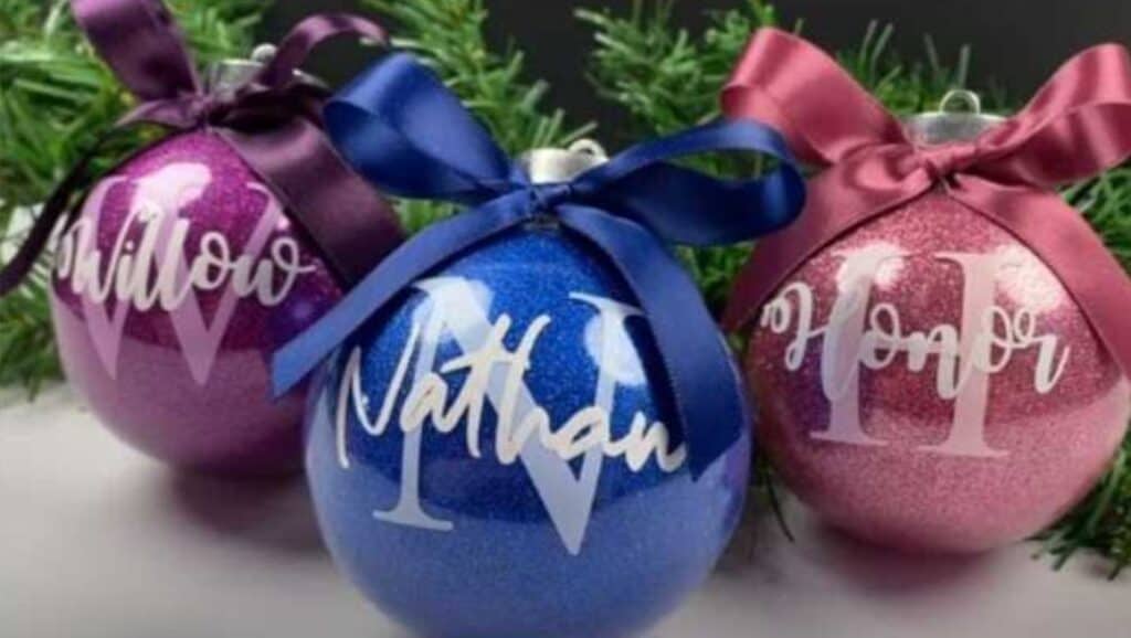 DIY Christmas Ornaments with Cricut by BG Art Designer