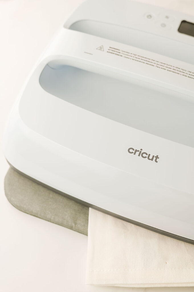 DIY Cricut Christmas Reindeer Dish Towel Step 3