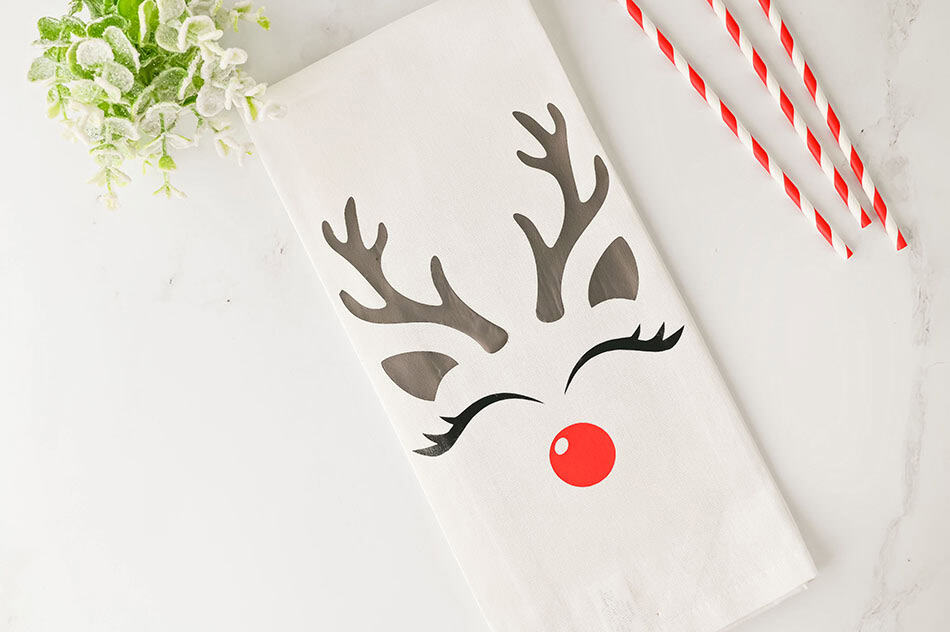 DIY Cricut HTV Christmas Reindeer Dish Towel