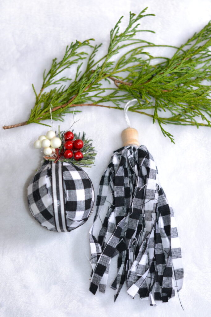 DIY Farmhouse Buffalo Plaid Christmas Ornaments by Peony St