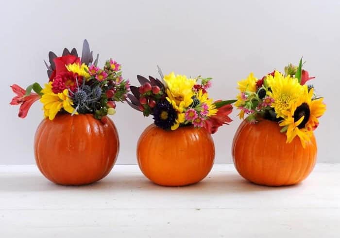 DIY Mini Pumpkin Vase for Your Fall Decor by DIY Candy