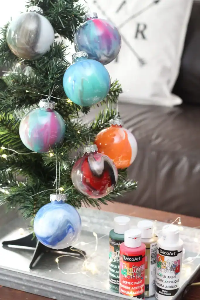DIY Ornament Balls Paint Swirl by Feeling Nifty