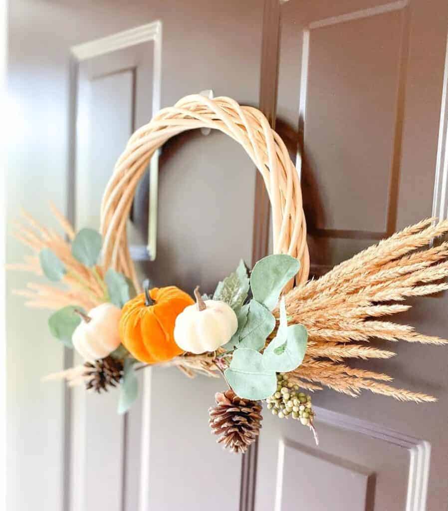 DIY Simple Fall Wreath with Pumpkins by Making Things is Awesome