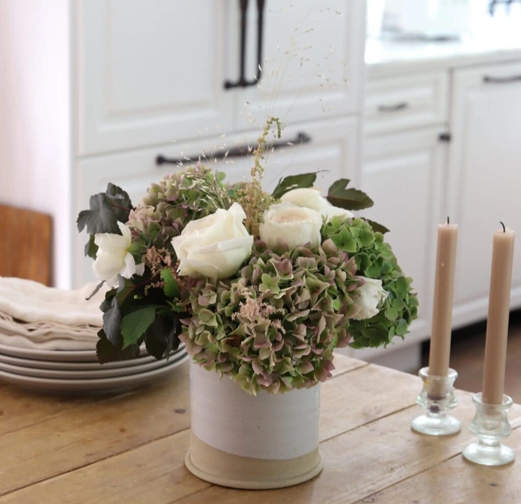 DIY simple Fall centerpiece ideas by Lemon Grove Lane