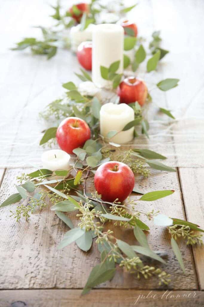 Easy Apple Centerpiece bu Julie Blanner