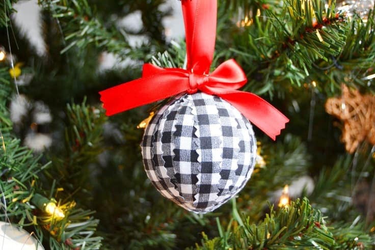 Easy DIY Christmas Ornament by Kenarry
