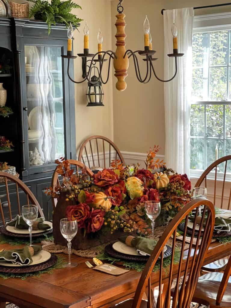 Easy Fall Centerpiece for the Dining Table by Stacy Ling
