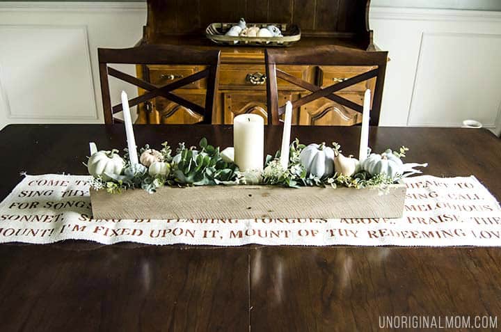 Fall Centerpiece with Chalk Painted Pumpkins by Unoriginal Mom