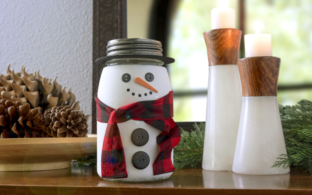 Snowman Mason Jar by DIY Candy