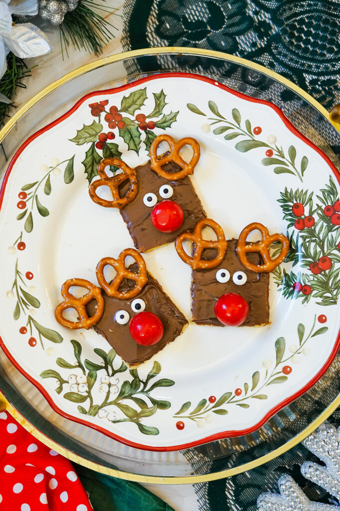 Christmas Rudolph Nutella Graham Cracker Treat for Kids
