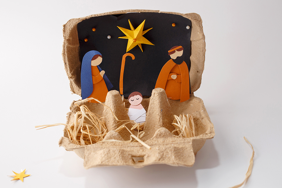 DIY Egg Carton Birth of Baby Jesus Nativity Craft