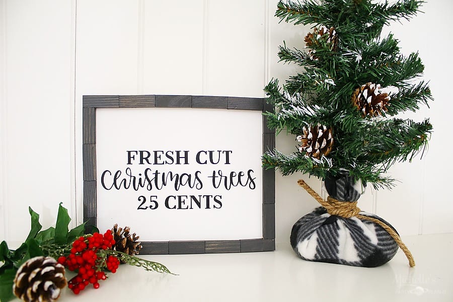 DIY Farmhouse Christmas Sign with Cricut by Michelles Party Plan It